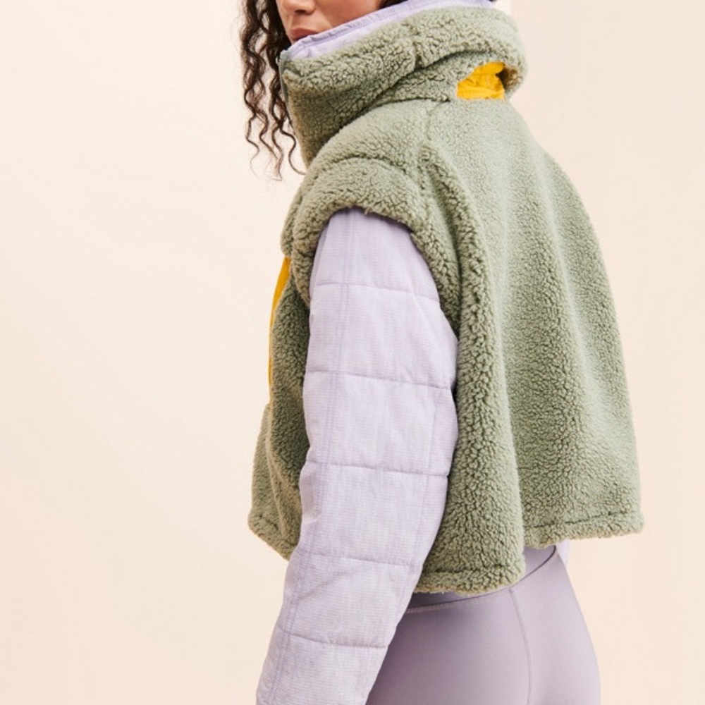 Scenic Route Colorblock Pullover
FP Movement by Free People retail: $188